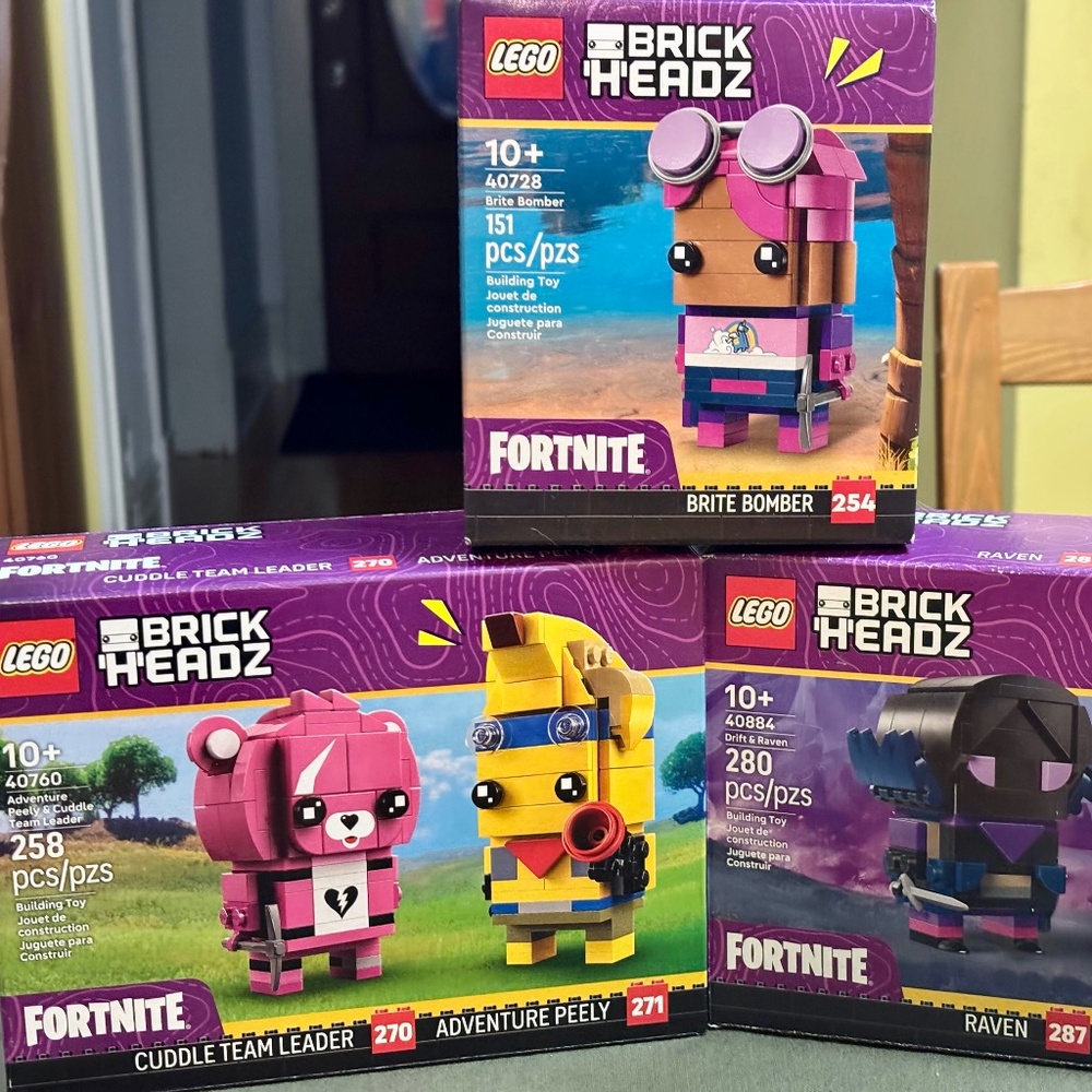 Bundle of THREE LEGO FORTNITE BRICK'H'EADZ. ALL SEALED (UNOPENED).